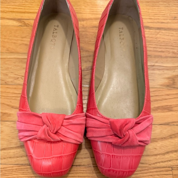 Talbots Pink Croc Flats EUC Sz 8 - Picture 1 of 7